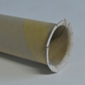 Tube carton évasé