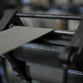 Fabrication tube carton