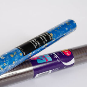 Thin cardboard core for gift wrap